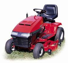 A tight 16 turning radius helps you spend less time mowing and more time enjoying your yard. Lawn Tractor Reviews Compare Lawn Tractors
