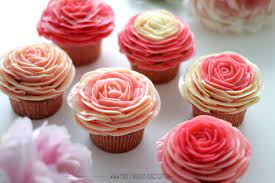 two toned ercream rose cupcakes