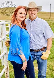 Alex and the pioneer woman talked plans for the big day, which will take place in 2021 at the family ranch. Pioneer Woman Ree Drummond And Husband Ladd Drummond Share Marriage Secrets People Com