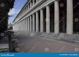 Stoa исторической достопримечательности Atolos в Афинах Стоковое Фото -  изображение насчитывающей историческо, день: 194670998
