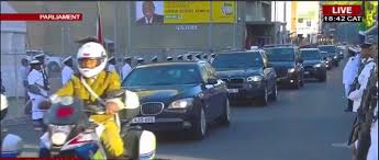Ramaphosa was born on the 17th november 1952 to erdmuth and samuel ramaphosa in soweto south africa. Where Does Cyril Ramaphosa Live A Look At His House And The Cars He Drives