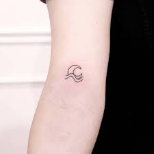 moon tattoo meaning and symbolising