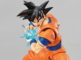 Goku trains in martial arts and makes friends with a large cast of characters along the way. Dragon Ball Z Figure Rise Standard Goku Model Kit