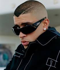 Will the relationship of american musician bad bunny and current girlfriend, julieta cazzuchelli survive 2021? Bad Bunny Height Weight Age Girlfriend Biography Net Worth