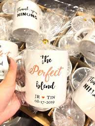 customized mugs for wedding souvenirs