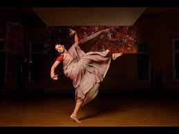 Started learning dance at the age of three and trained under. Shobana Classical Bharatanatyam Dance Performance Bharatanatyam Practice Video Youtube
