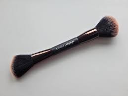 no7 contour highlighter brush review