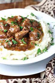 slow cooker beef tips with gravy let