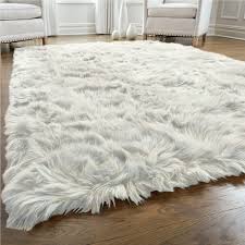 home trend faux fur mats white