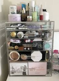 10 clever ways to organize your makeup