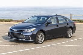 2017 toyota avalon review ratings