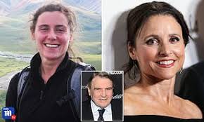 The world's most beautiful woman revealed what keeps her so radiant, both inside and out. Julia Louis Dreyfus Sister Dies After Overdosing On Cocaine And Booze Daily Mail Online