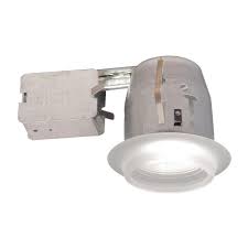 Bazz 100 Series 4 In White Recessed Halogen Light Fixture Kit 100 120d The Home Depot