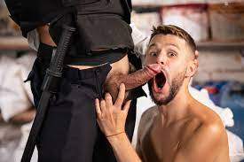 Pleasing The Policeman Gay Porn Video On Men.Com | GayMobile.fr