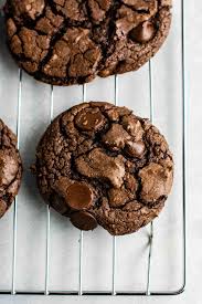 Really anything can be addded to this cake, tiny chocolate chips, nuts, dried fruit, add in some food colouring for a pastel. Chocolate Cake Mix Cookies Recipe Build Your Bite