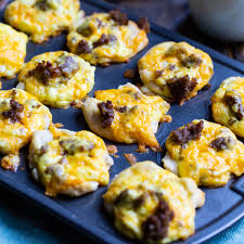 sausage biscuit cups y southern