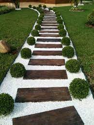 25 Catchy And Cozy Wooden Garden Paths