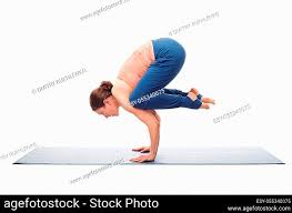 3264 x 3264 jpeg 638 кб. Bakasana Yoga Pose Stock Photos And Images Agefotostock