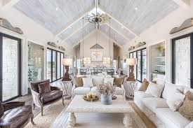 25 Living Rooms With Vaulted Ceilings