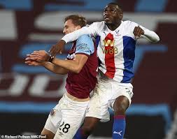Compare christian benteke to top 5 similar players similar players are based on their statistical profiles. Roy Hodgson Labels Christian Benteke S Red Card In West Ham Draw Ludicrous Internewscast