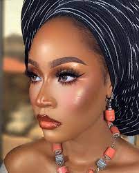 trad with this sultry beauty look