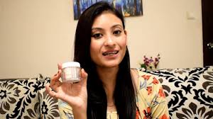 Lakme Absolute Perfect Radiance Skin Lightening Light Cream Spf20 Pa Review Price Good For Winter