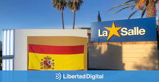 El colegio que expulsó a sus alumnos por poner una bandera de España abre  ahora una investigación interna - Libertad Digital