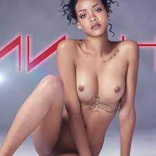 Rihanna nude - 49 photos