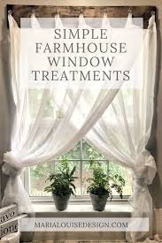 While the book certainly features its share of shiplap, especially in the photos of gaines's own farmhouse, there are more than 20 houses profiled, each. Kitchen Joanna Gaines Farmhouse Window Treatments Novocom Top