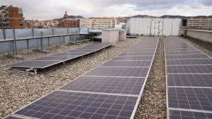 Vuit grans equipaments tindran plaques solars per generar energia ...