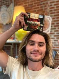 Thesalonguy #hairtutorial #outerbanks here is the chase stokes better known as john b from the netflix series. First Of Its Kind Plant Based Awesome Bacon Burger Debuted By Sweet Earth Foods News Wfmz Com
