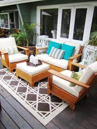 Rich Looks For Thrifty Outdoor Rooms