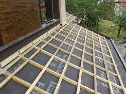 Разбира се, когато стигнете до полагането на покривната конструкция, е препоръчително да работите с професионалисти, с чиято помощ ще. Kak Se Pravi Dobriyat Pokriv Golyamoformatni Keremidi Tuist Napravi Sam
