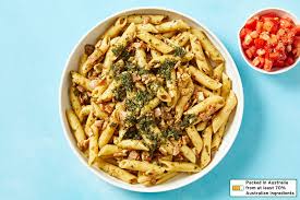 basil pesto pasta with fresh tomato