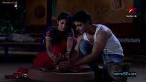 Kumud And Saras Saraswatichandra | Facebook