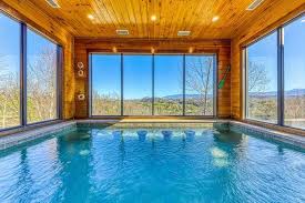 cabins with pool access in gatlinburg