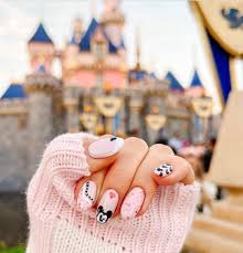 42 magical mickey mouse nail ideas abelle