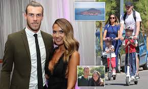 Footballer for @spursofficial and @fawales twitter: Gareth Bale Marries His Childhood Sweetheart In Secret As Couple Snub Her Elderly Grandparents Daily Mail Online