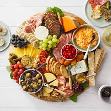 32 stunning charcuterie board ideas for