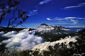 Puncak Jayawijaya, Papua Barat dan Papua