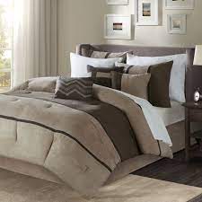 Modern Comforter Set Pillows