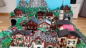 The eight teams compete to create a spectacular brick banquet and at least one supersized masterpiece for the banquet table, including duck and prawn toast, . Lego Masters Deutschland 2020 Sudtiroler Schaffen Es In Die Nachste Runde
