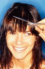 how to texturize bangs with scissors