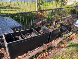 4 Planter Boxes With 3 Separate Inserts