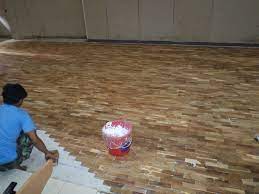 Sedangkan biaya pemasangan lantai kayu untuk lapangan badminton jauh lebih mahal jika dibandingkan dengan biaya pemasangan lantai sintetis atau karpet. Lantai Kayu Parket Lapangan Bulu Tangkis Gallery Parquet