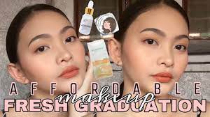 affordable graduation makeup look 2020