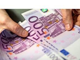 Die alten, bereits in umlauf befindlichen scheine behalten aber dauerhaft ihre gültigkeit. 500 Euro Schein Letzte Ausgabe Am Freitag