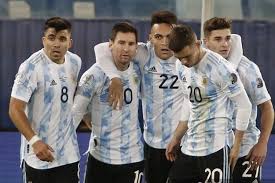Selecao mengoleksi 10 poin dari 4 pertandingan di grup b (zona utara). Link Live Streaming Argentina Vs Ekuador Kickoff 08 00 Wib Halaman All Kompas Com