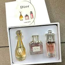 100% original and brand new. Beli Dior Perfume Gift Set Pada Harga Terendah Lazada Com My