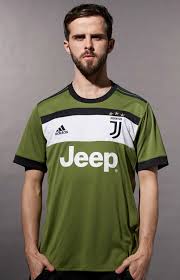 Whenever juventus is on the field, you're tuned in. Green Juventus Shirt 2017 2018 New Juve 3rd Jersey 17 18 Football Kit News